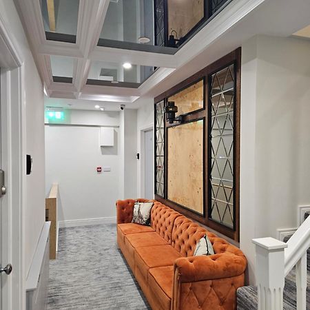 B53 Accommodation 梅努斯 外观 照片