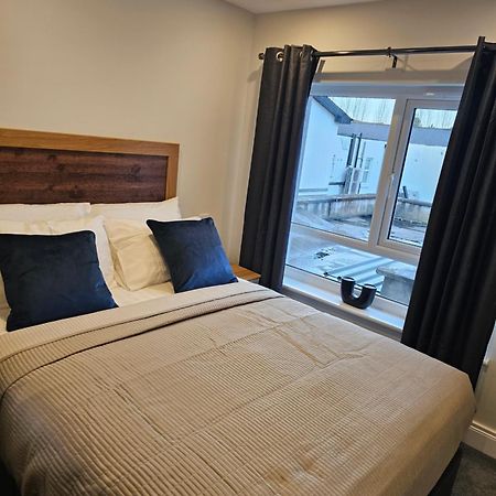 B53 Accommodation 梅努斯 外观 照片