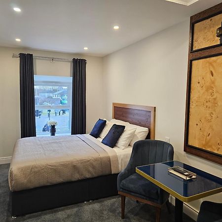 B53 Accommodation 梅努斯 外观 照片